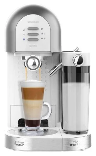 Cecotec Cremmaet Touch, 959 de lei, 4,4 kg